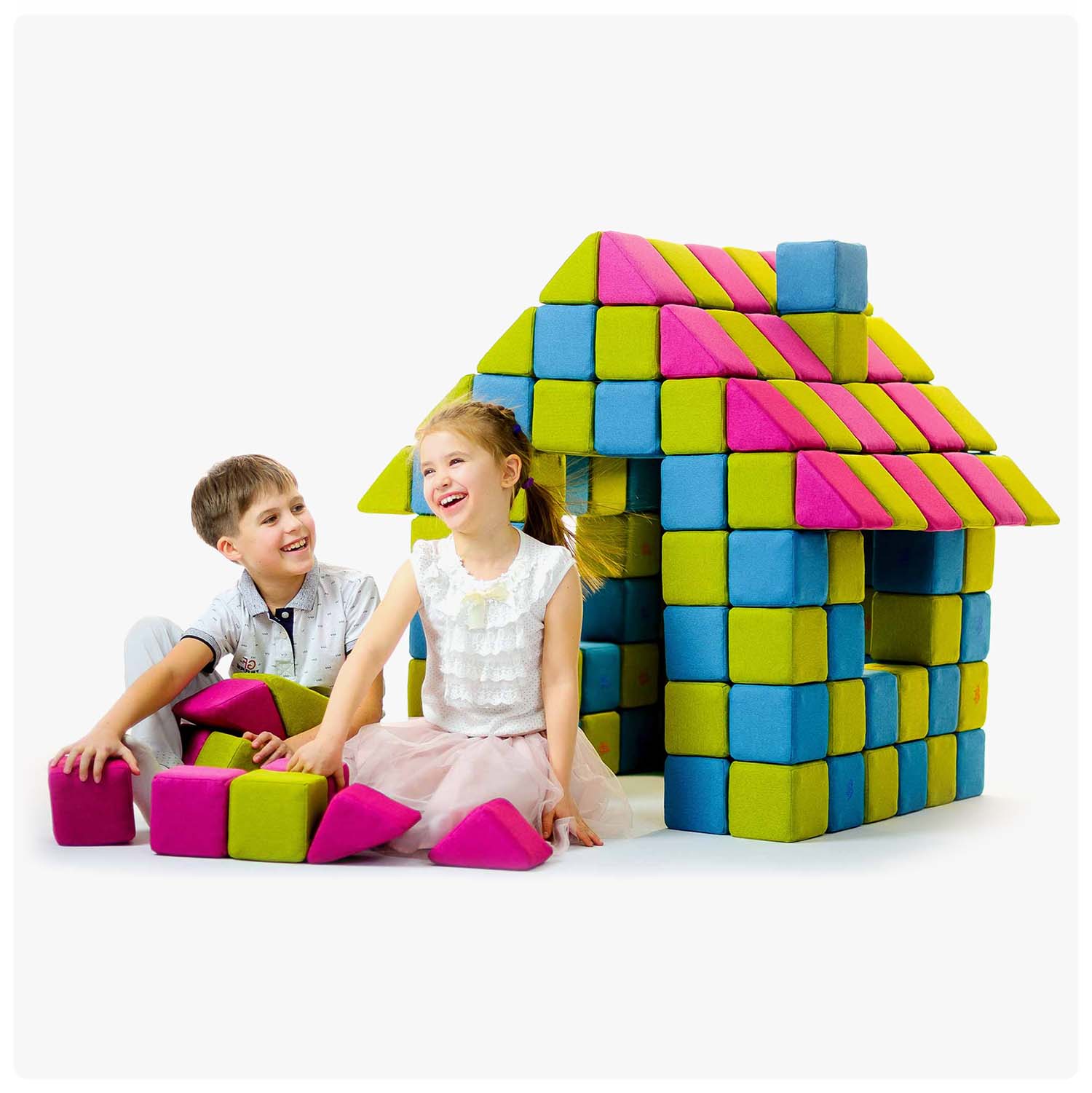 De ce să achiziționăm jucării educative pentru copii?